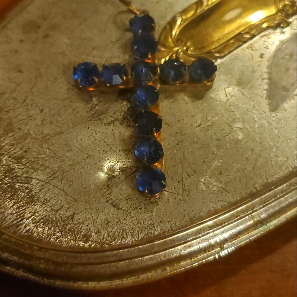 Antique Style Cross Pendant